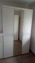 Шкаф трехдверный с зеркалом Тиффани 93.12