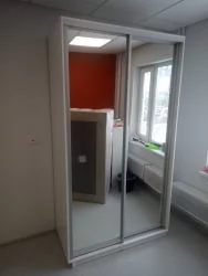 Белый шкаф-купе с зеркалом Экспресс Хит Экспенс Белый снег