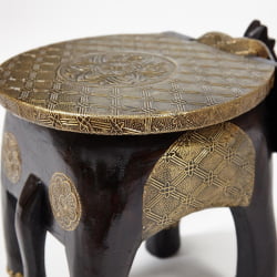 Столик Secret De Maison GOLDEN SLON ( mod. ND-006) дерево манго/латунная чеканка, 40х30х31 см, этническая роспись