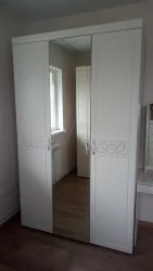 Шкаф трехдверный с зеркалом Тиффани 93.12