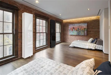 Поворотный шкаф в черном глянцевом стекле Драйв Шелф (правый) Беленый дуб