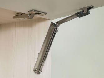 Антресоль (с системой плавного закрывания) Графит 74.105 Сосна Астрид /Ваниль