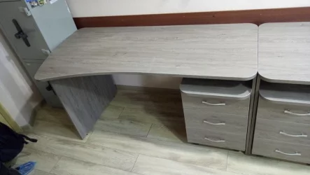 Стол эргономичный Glassy 1.12.16Л Дуб Верцаска