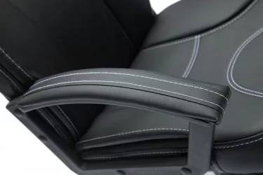 Кресло руководителя Twister черный 36-6