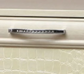 Шкаф-пенал Ивушка-7 с зеркалом