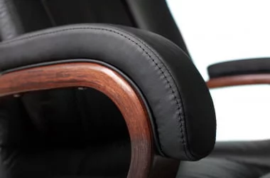 Кресло руководителя Бюрократ T-9925WALNUT Черный