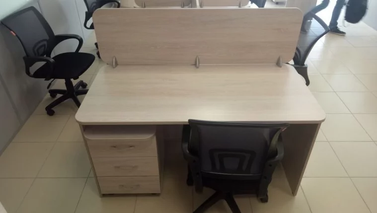 Стол прямой Glassy 1.10.14 Дуб сантана светлый_1