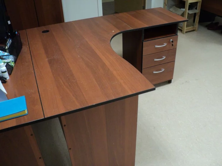 Стол эргономичный правый 41.47_3