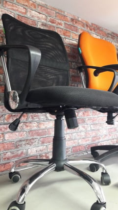 Кресло оператора Riva 8075 Черный (БЛ)_0